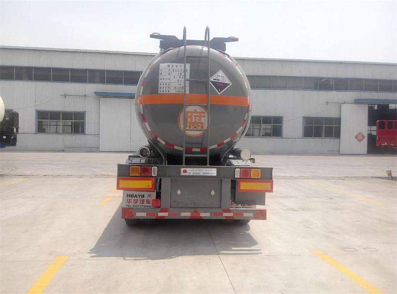 LHY9403GFW腐蚀性物品罐式运输半挂车(图3)
