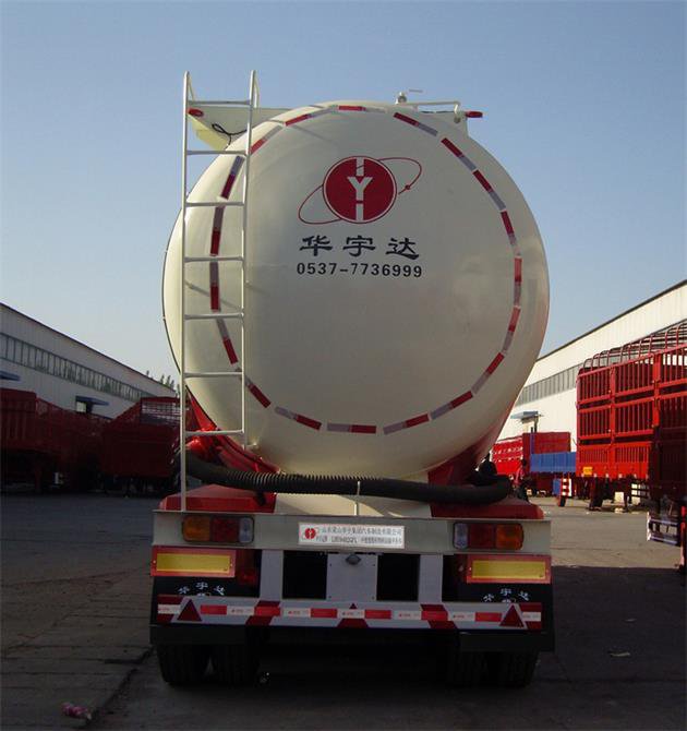 LHY9408GFLA中密度粉粒物料运输半挂车(图2)